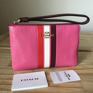 Coach wristlet🎈🎈